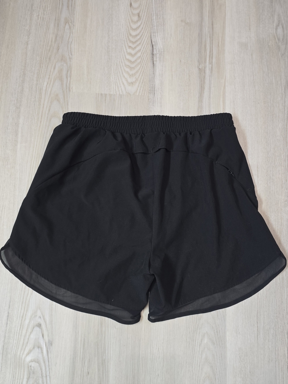 LIV Outdoor Life Integrity Earth Women's Black Athletic Running Shorts Size L - Picture 4 of 5